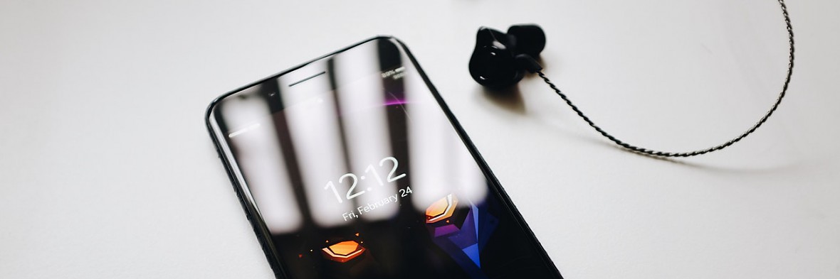 Kaip i&scaron;sirinkti mobilių telefonų priedus?