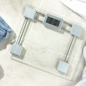 9081 SV3RFTE Glass Electronic Bathroom Scale