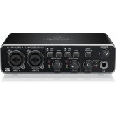 Behringer UMC202HD recording audio interface