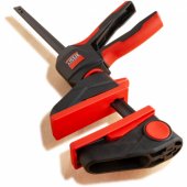 BESSEY viena ranka valdoma spaustuvė su pasukama rankena EZ360-45 (juoda/ raudona, 450 /