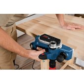 Bosch oblius GHO 26-82 D 630 vatų.