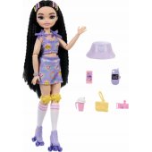 Barbie DreamBesties Renee on roller skates JFX99 / 4