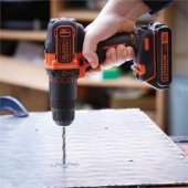 „Black & Decker BDCHD18-QW“ gręžtuvas 1400 aps./ min. juodas, oranžinis
