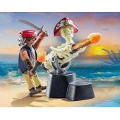 Pirate with a cannon