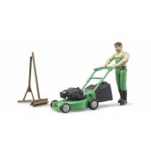 Gardener with lawn mower - 62103