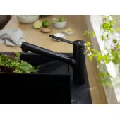 Zesis M33 150 2jet Pull-out Spray Matt Black + sBox