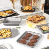 BW13666 Essentials 35cm Baking Tray
