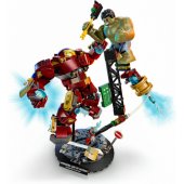 76343 Hulkbuster VS The Hulk