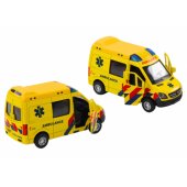 Ambulance Ambulance 1:32 Opening Doors Lights Sounds Drive Yellow
